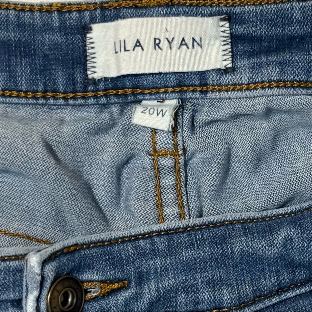 Lila Ryan Women's Blue Jeans
